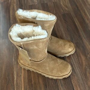 Bearpaw Shearling Boots